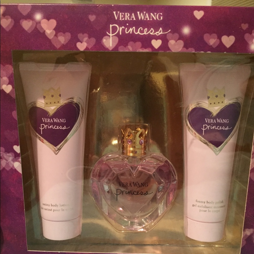 Vera Wang set